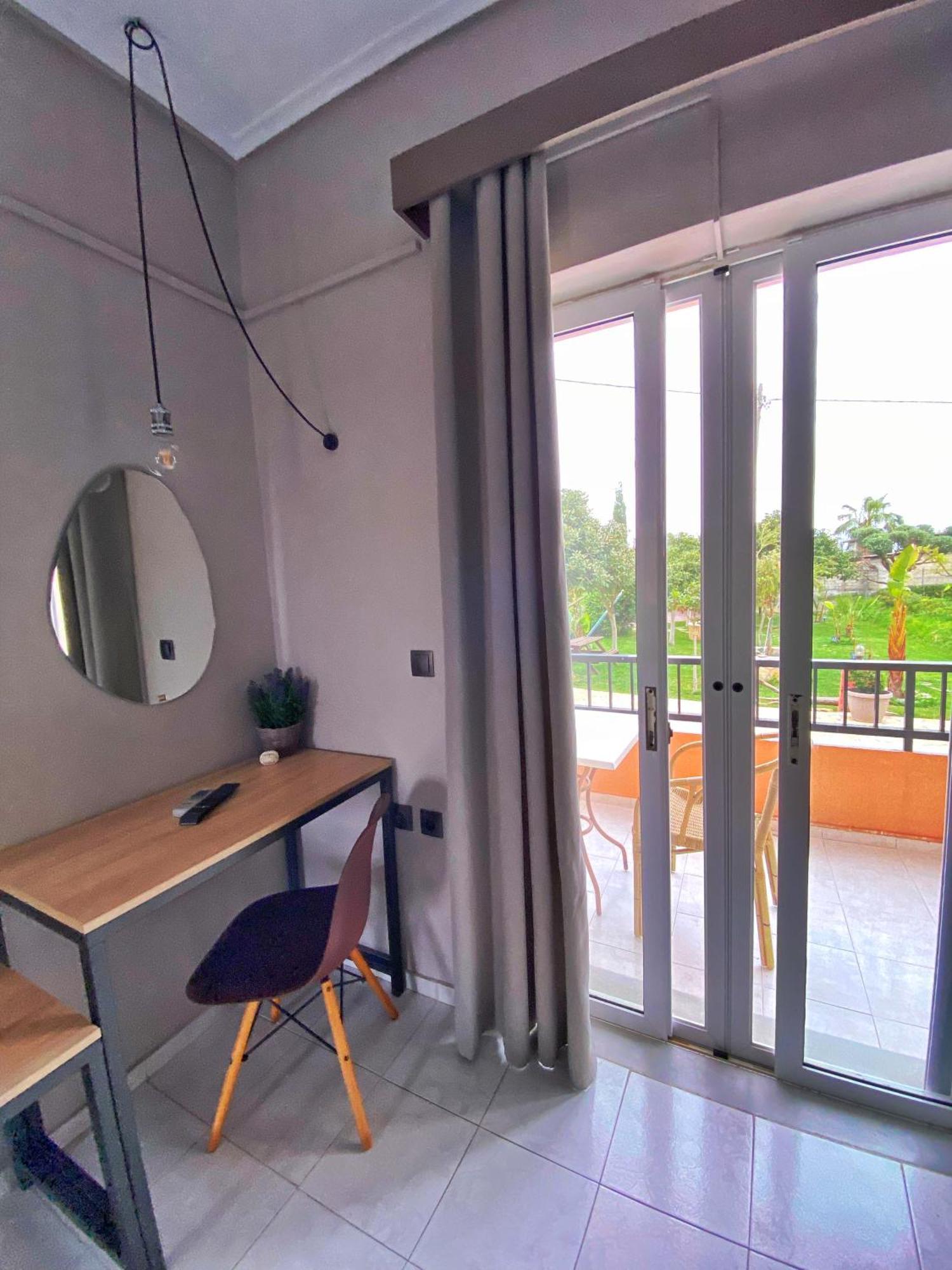 Filoxenia Luxury Studios & Apartments Zakynthos stad Rum bild